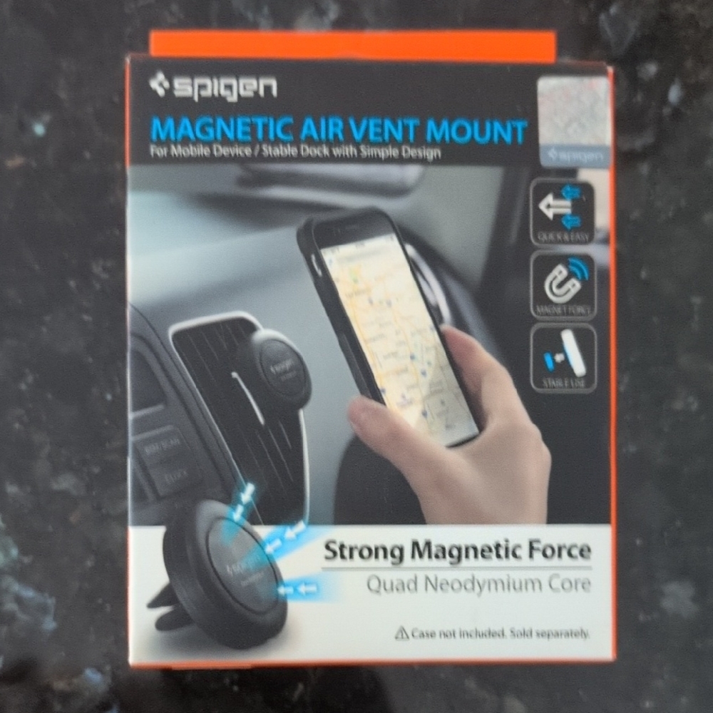 Spigen Black Magnetic Car Vent Holder New